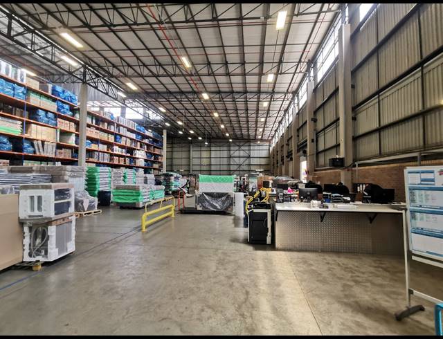6,157M² WAREHOUSE TO LET IN HUGHES